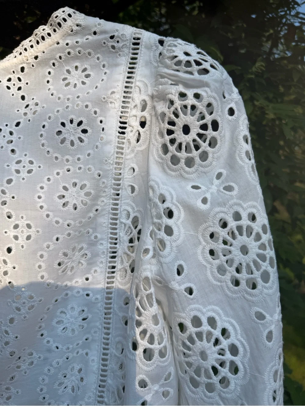 Banana Republic White Eyelet Lace Long Sleeve Top